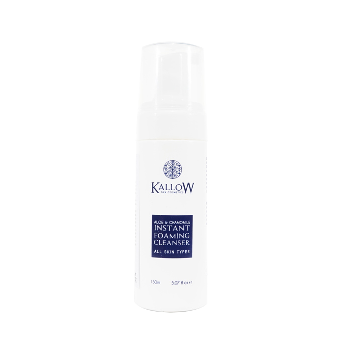 Aloe & Chamomile Instant Foaming Cleanser (Čistiaca pena s aloe a harmančekom)